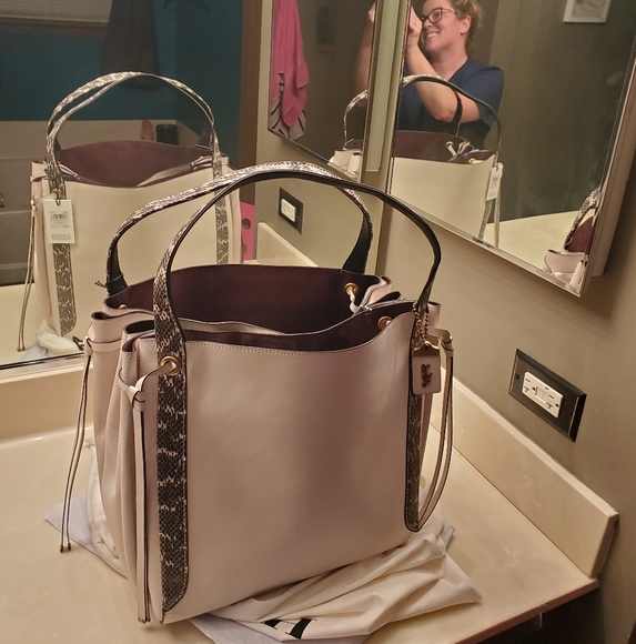 Coach Handbags - Harmony Hobo 33 [Free Shipping]